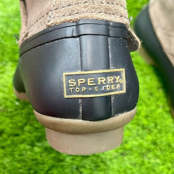 Sperry Rip Water Duck Boots. Size 7M. Very nice. - Picture 7 of 11